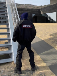 Куртка VETEMENTS